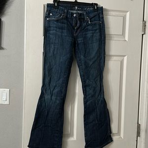 7 for All Man Kind. Slight wear at the bottom. Great overall condition 27x33.5